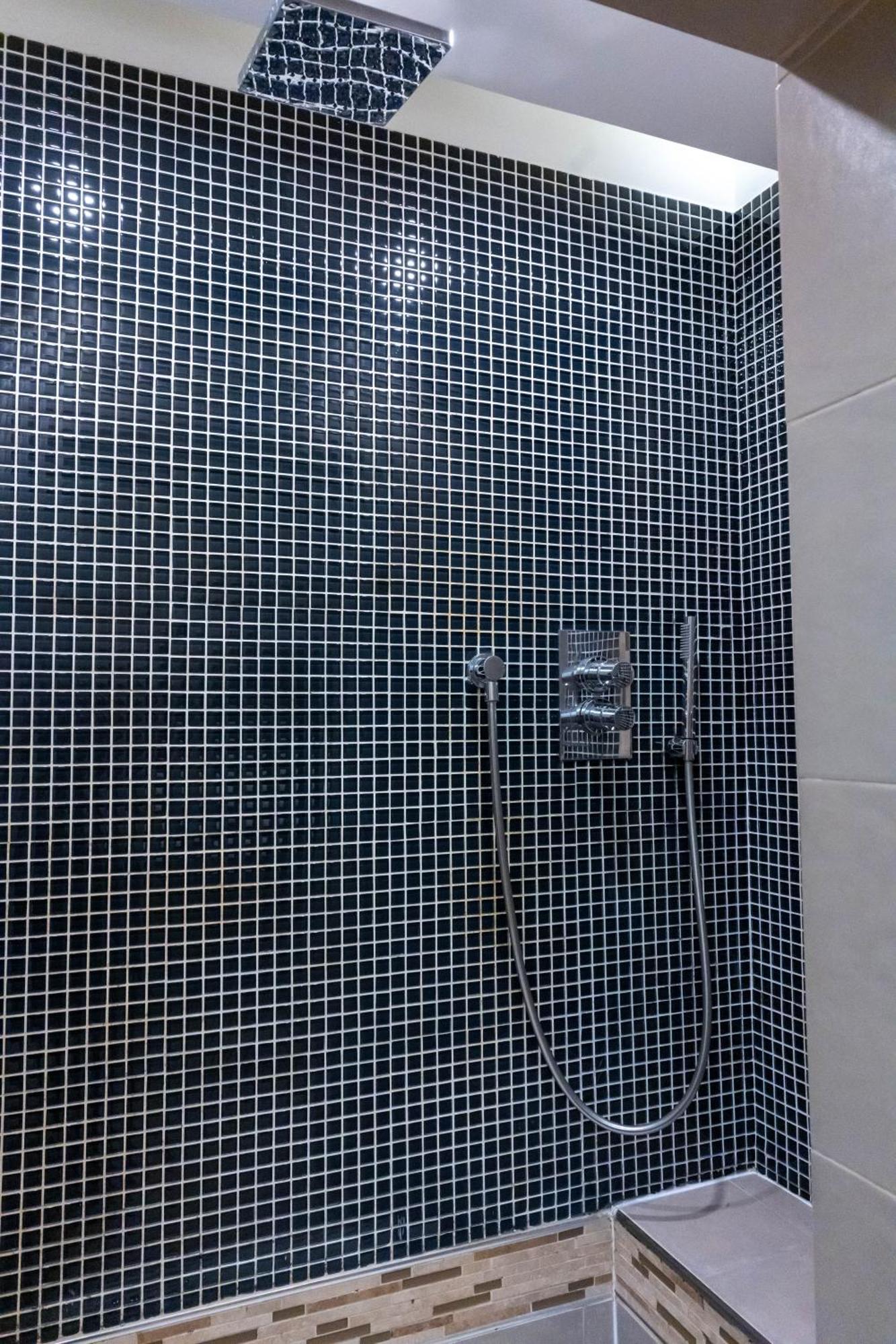 Ihh Suites Rom Exteriör bild